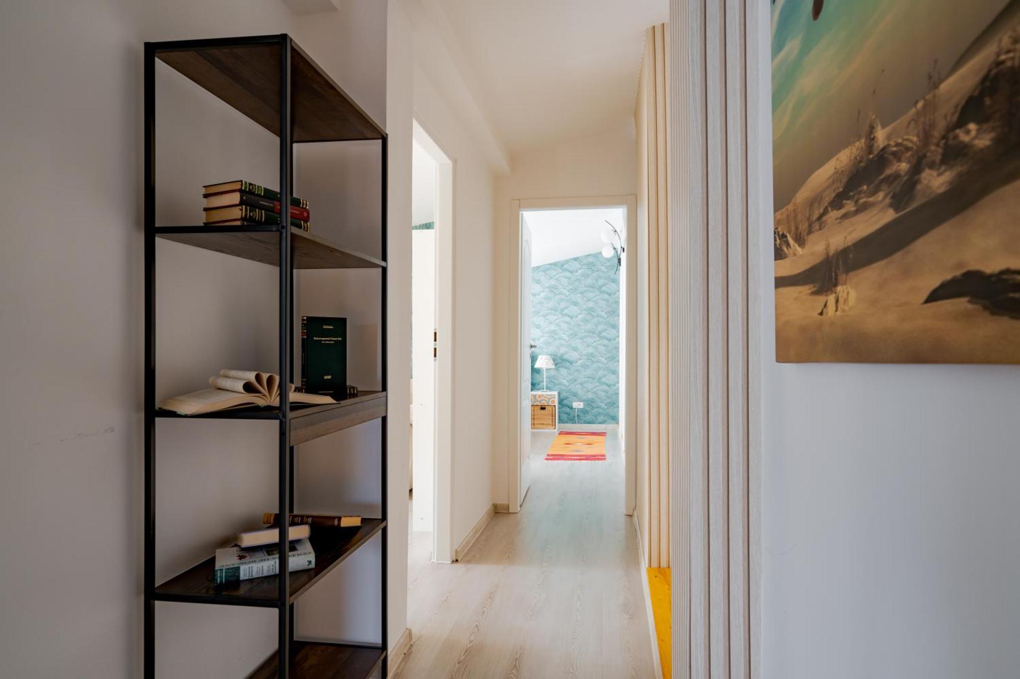 Central Muse Apartment Бухарест Экстерьер фото