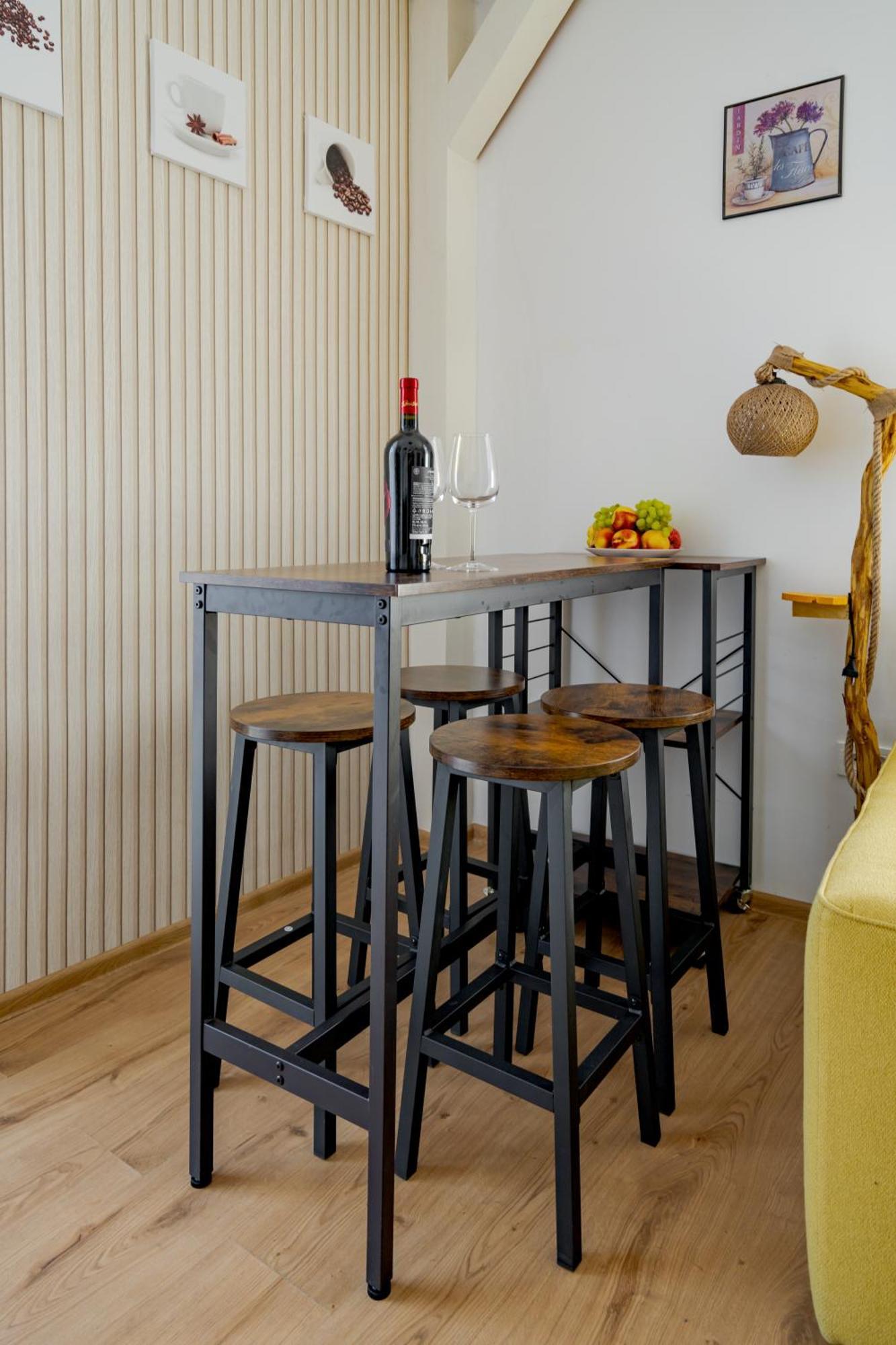 Central Muse Apartment Бухарест Экстерьер фото